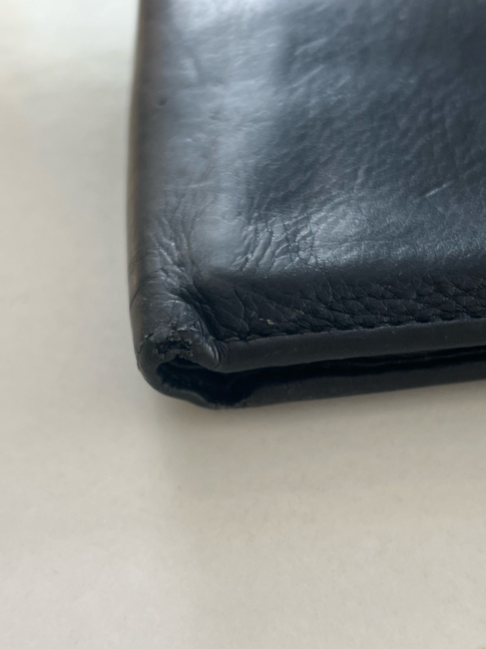 GUCCI Navy Blue Leather Bi-Fold Wallet with Interlocking G Vintage - Picture 2 of 15